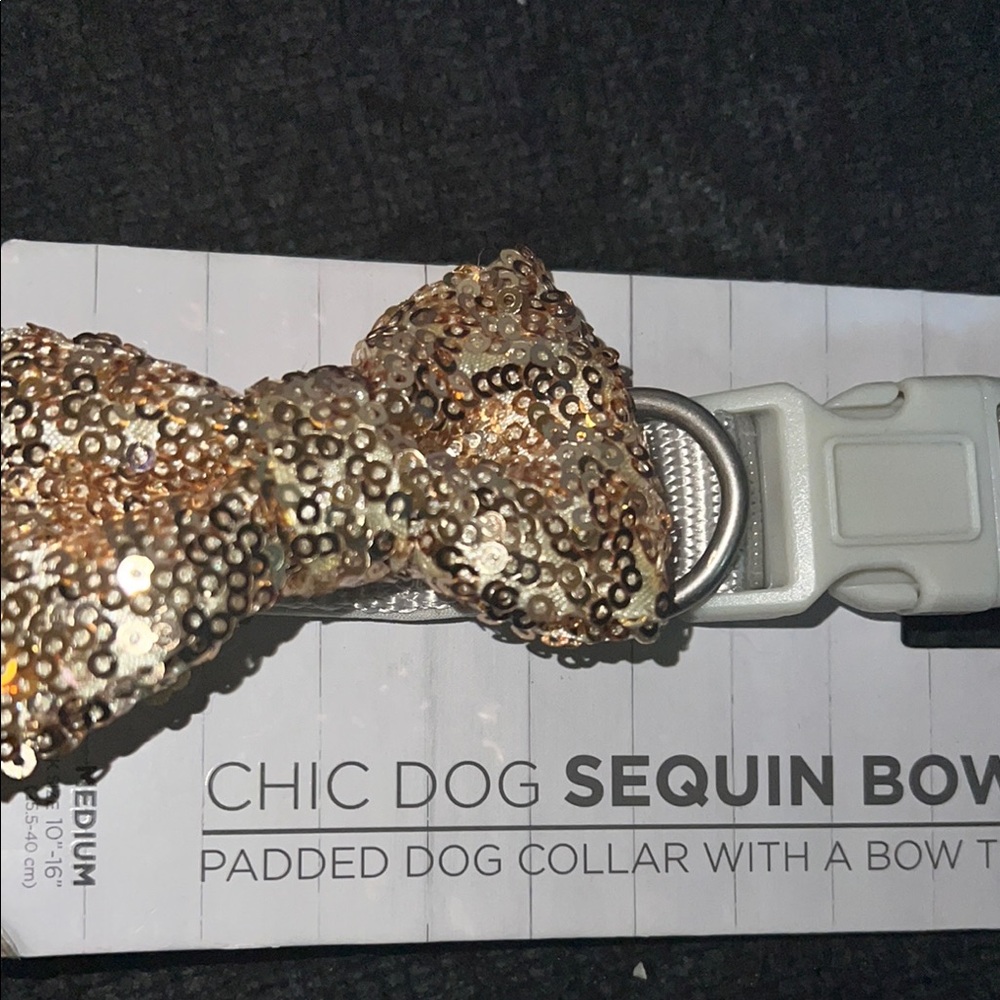 Chic Dog Sequin Bow Collar